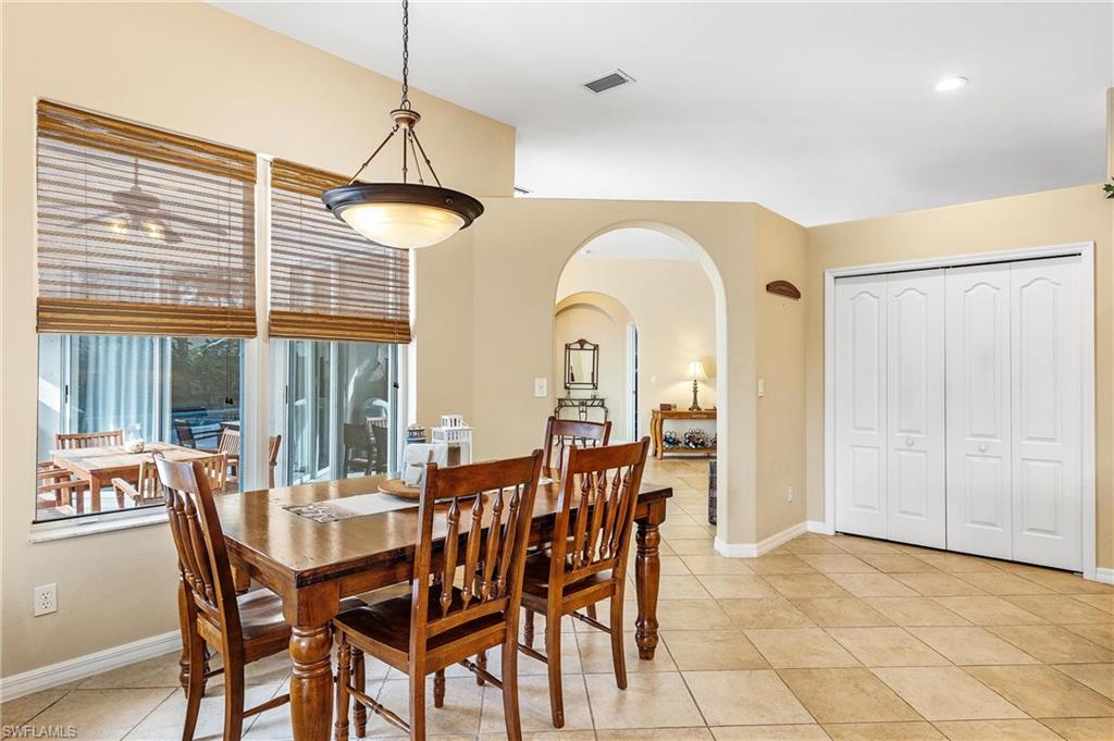 LAUREL LAKES - Residential