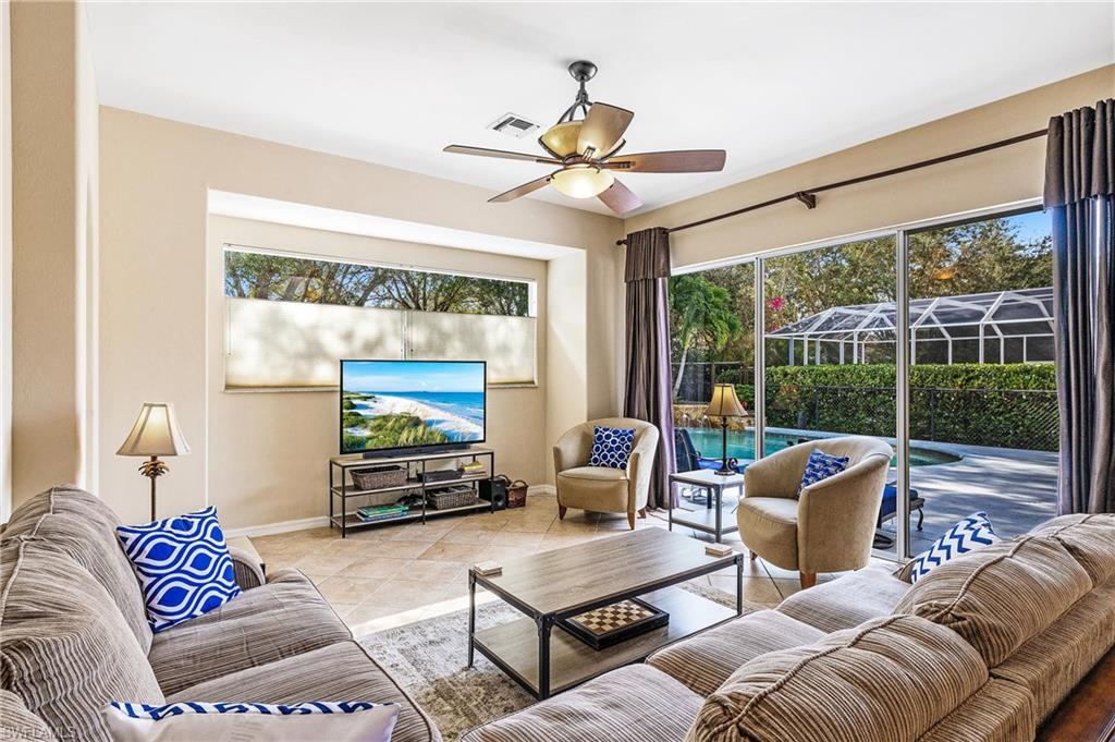 LAUREL LAKES - Residential