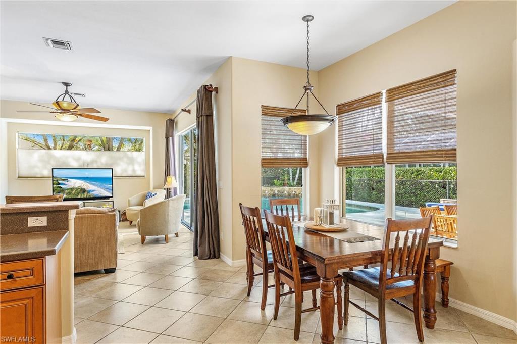 LAUREL LAKES - Residential