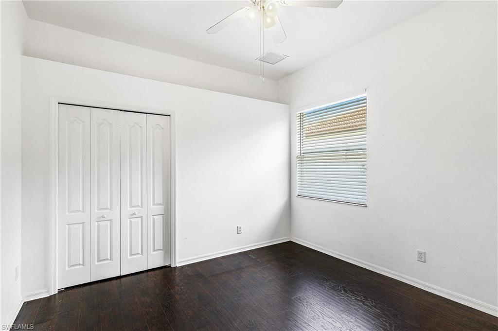 LAUREL LAKES - Residential