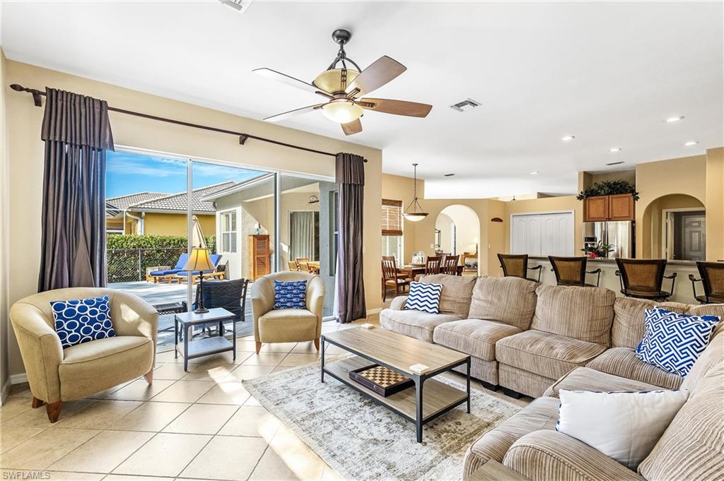 LAUREL LAKES - Residential