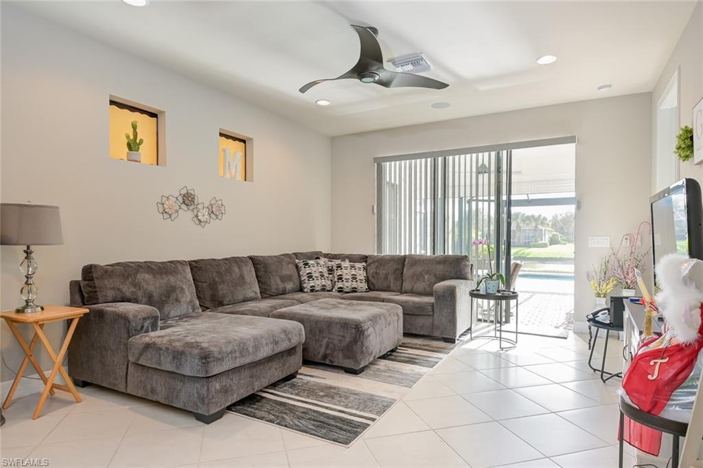 BELLERA WALK - Residential