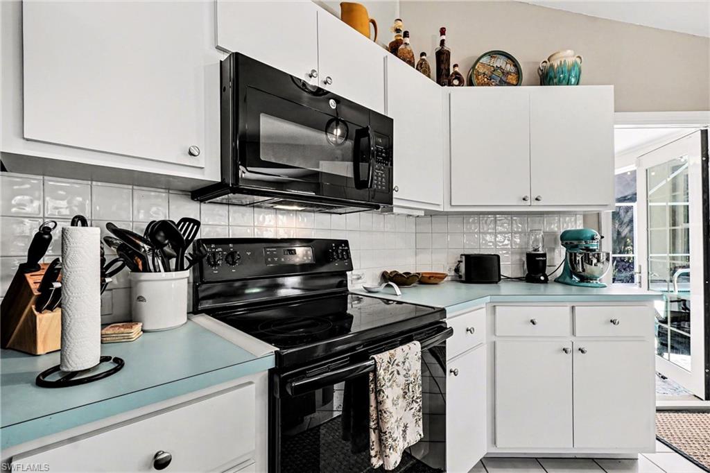 MIRROR LAKE ESTATES - Residential