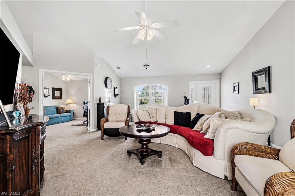 MIRROR LAKE ESTATES - Residential