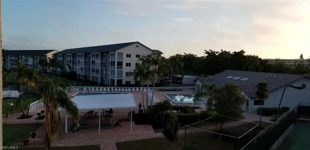 GOLFVIEW GOLF & RACQUET CLUB - Residential