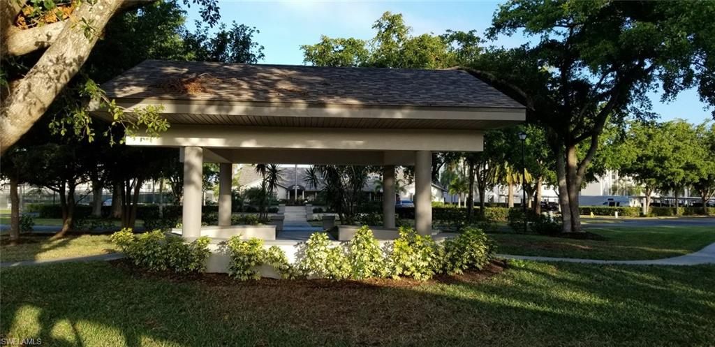 GOLFVIEW GOLF & RACQUET CLUB - Residential