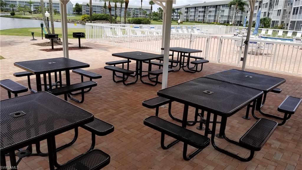 GOLFVIEW GOLF & RACQUET CLUB - Residential