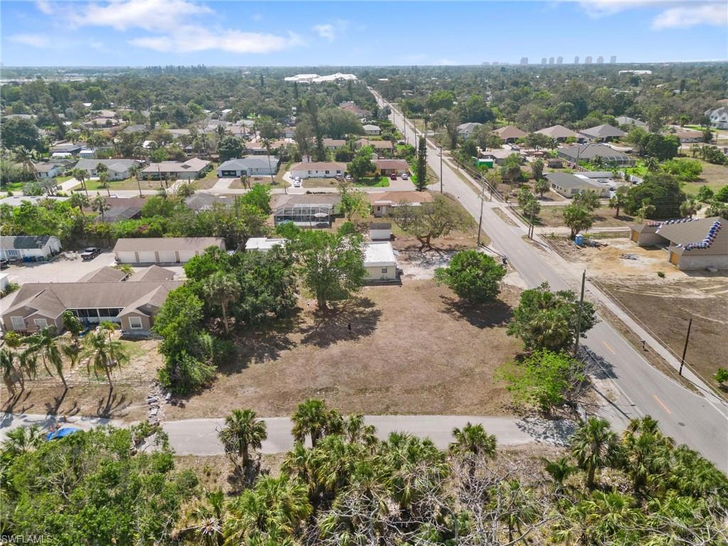 BONITA SPRINGS - Land