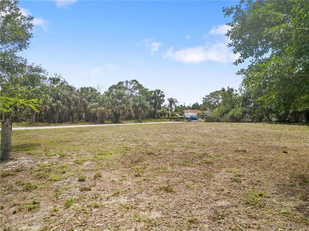 BONITA SPRINGS - Land
