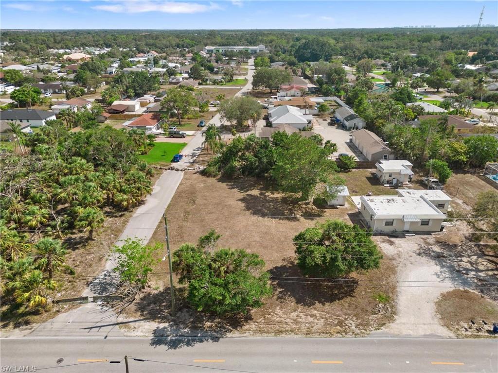 BONITA SPRINGS - Land