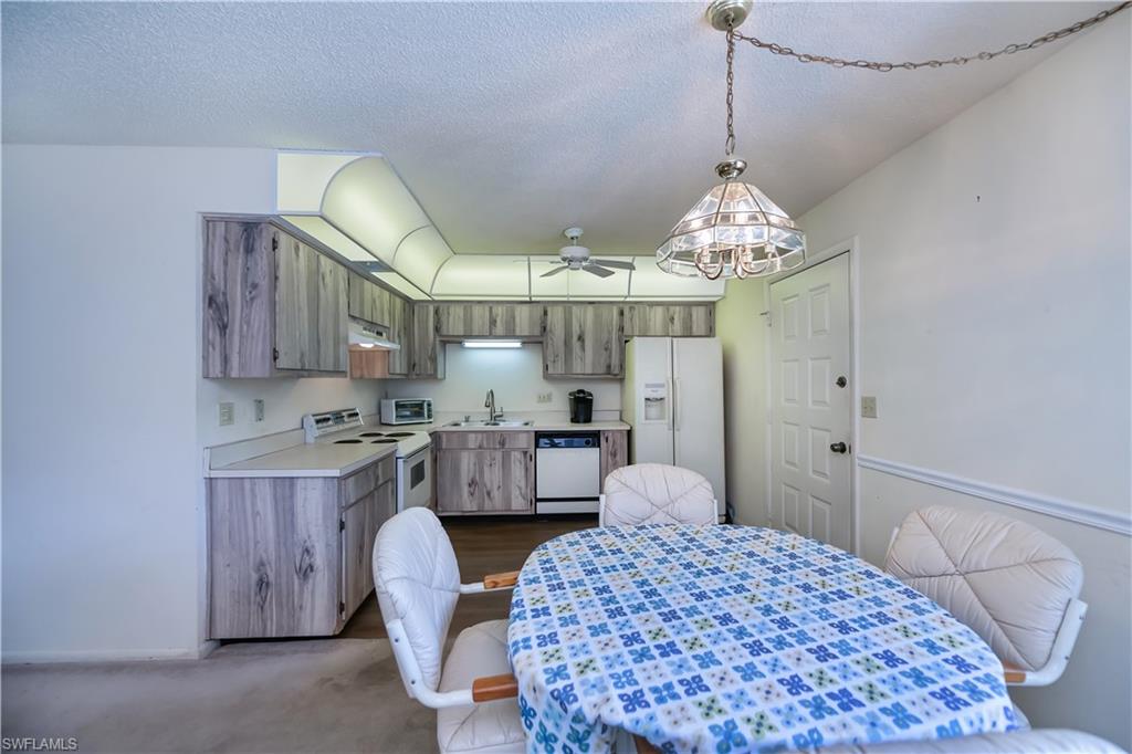 ROYAL HAWAIIAN CLUB - Residential