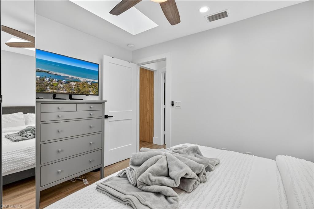 METES AND BOUNDS - Residential