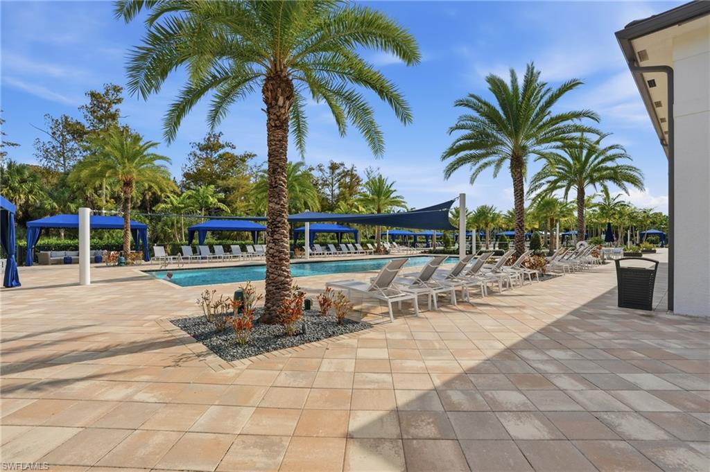 VALENCIA TRAILS - Residential