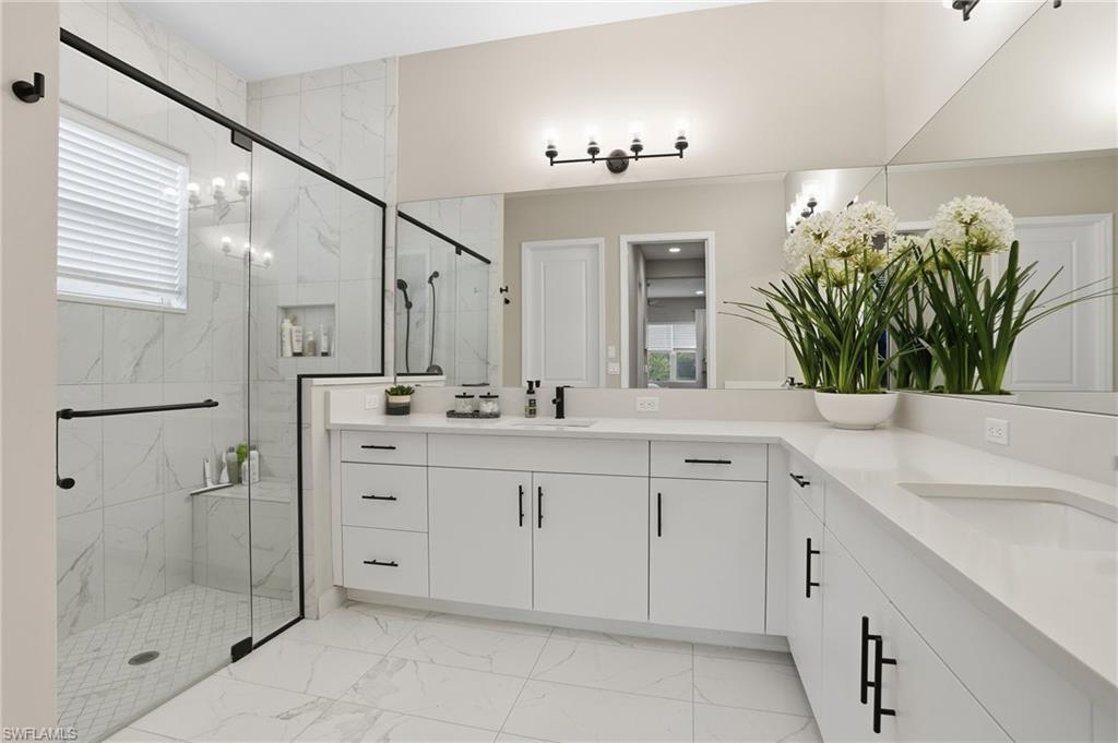 VALENCIA TRAILS - Residential