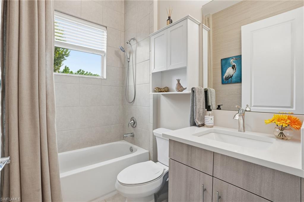 VALENCIA TRAILS - Residential