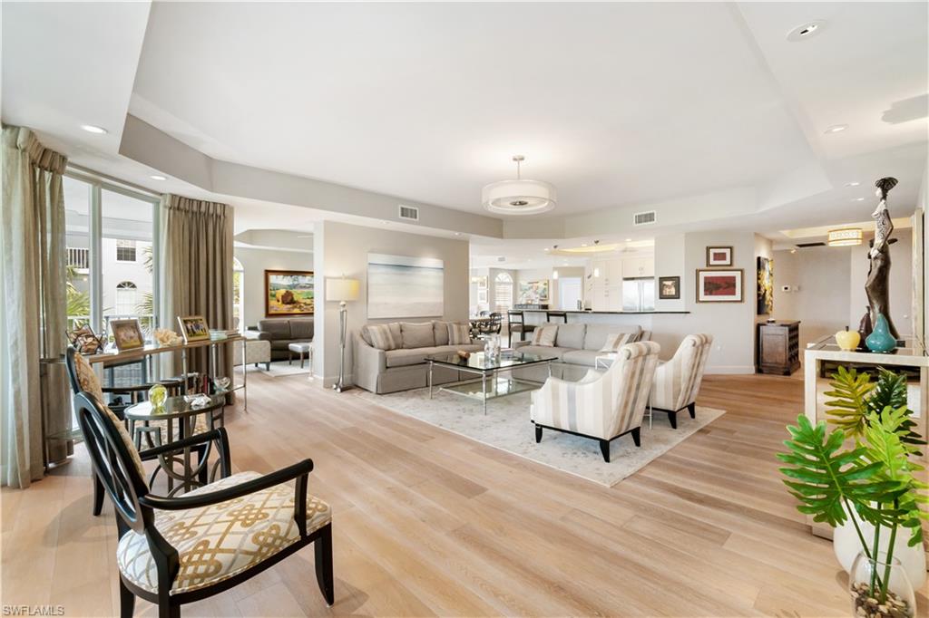 559 Audubon BLVD 201