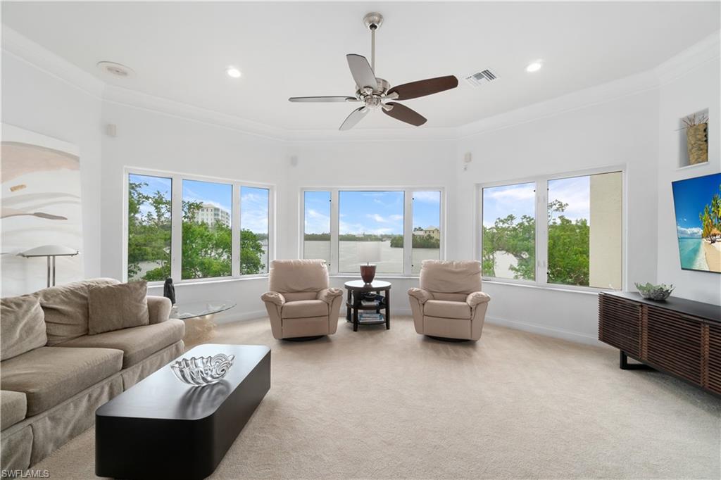 SOUTHPORT ON THE BAY - Residential