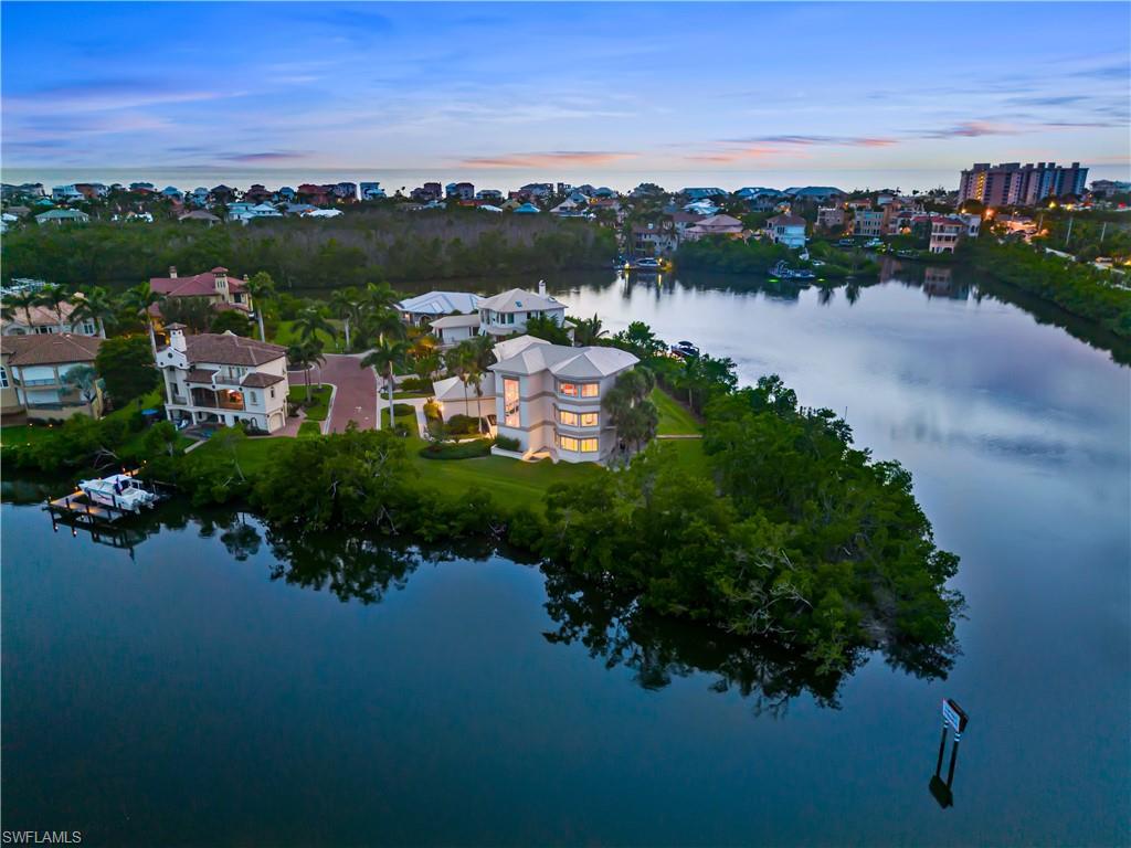 SOUTHPORT ON THE BAY - Residential