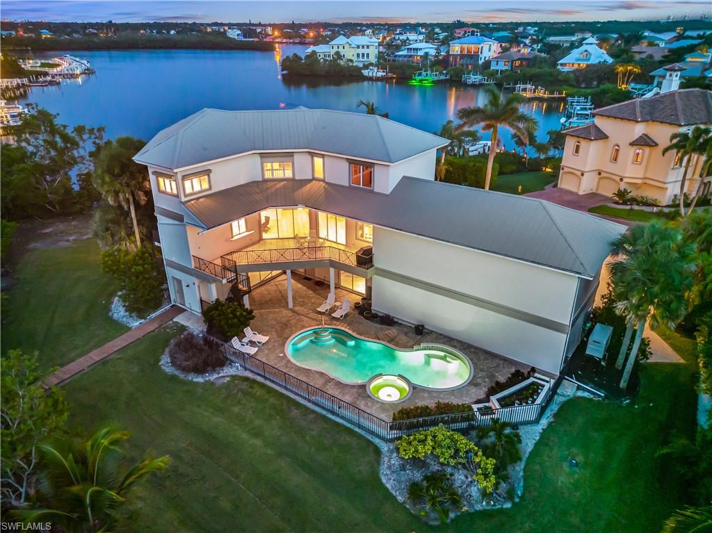 SOUTHPORT ON THE BAY - Residential