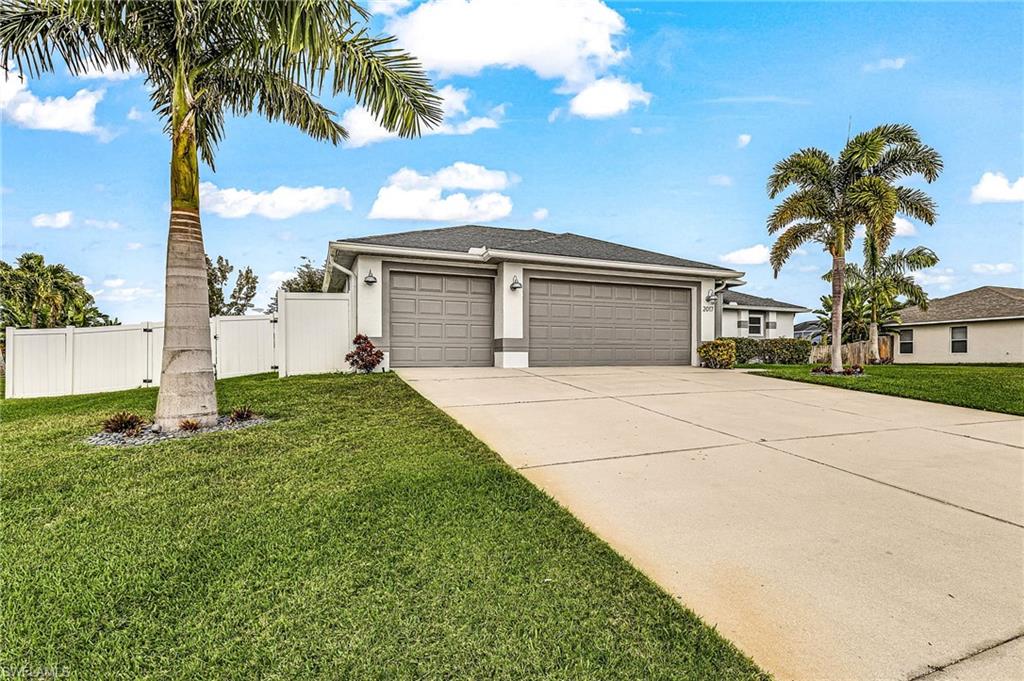 CAPE CORAL - Residential