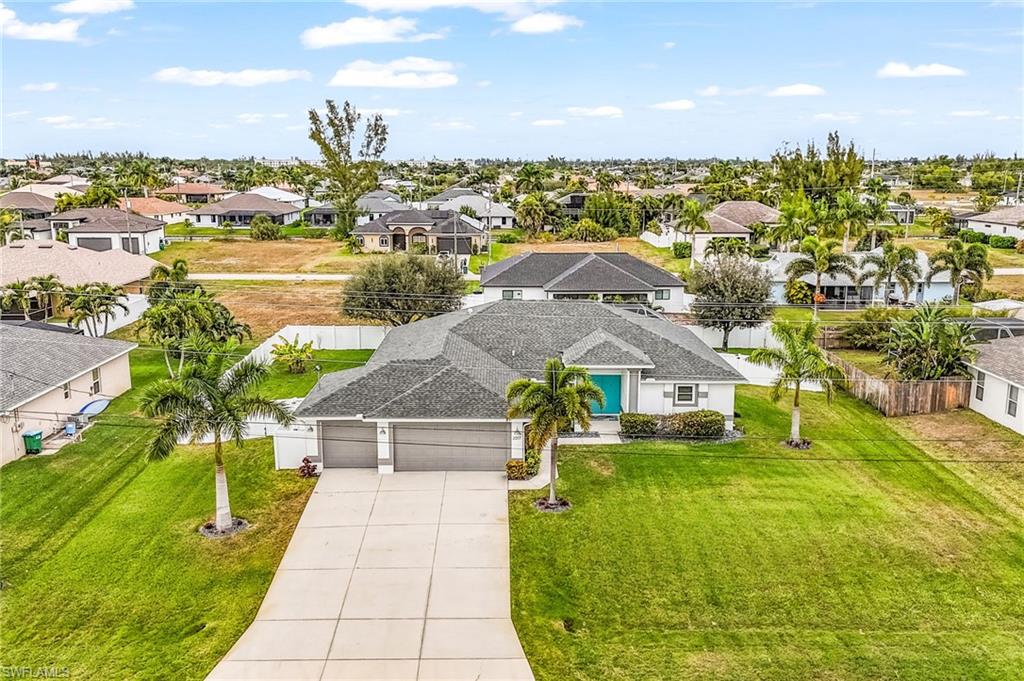 CAPE CORAL - Residential