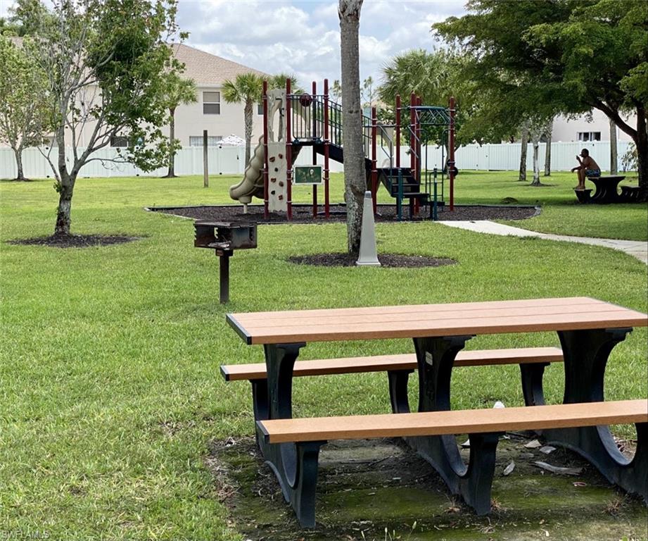 FOREST LAKE TOWNHOMES - Residential