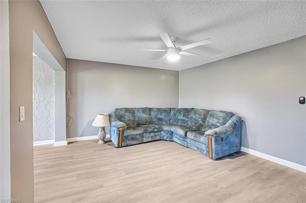 SEVEN LAKES - Residential