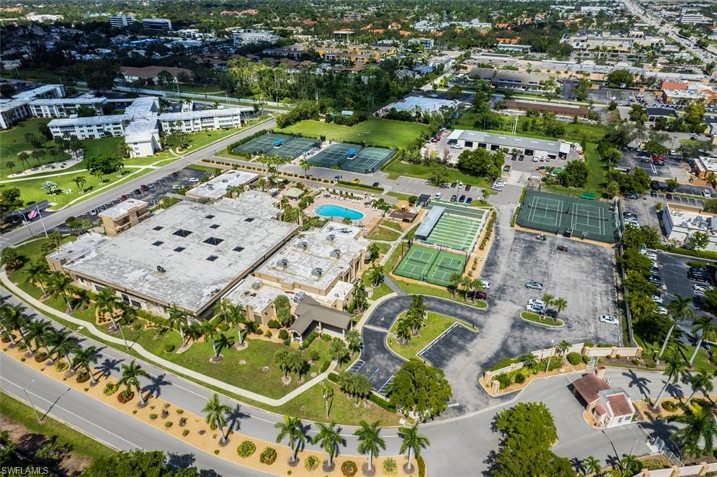 SEVEN LAKES - Residential