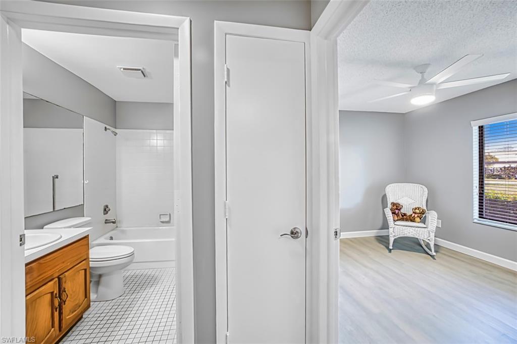 SEVEN LAKES - Residential