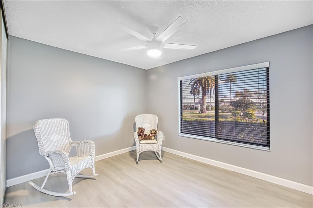 SEVEN LAKES - Residential