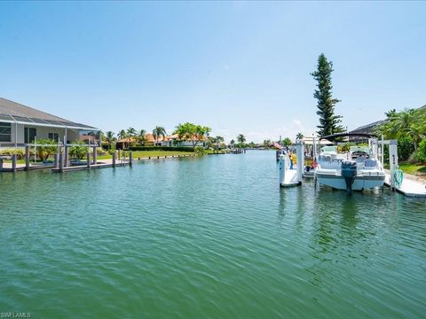 A home in MARCO ISLAND