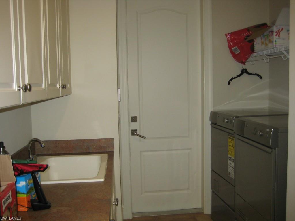 RIVER POINT - Residential