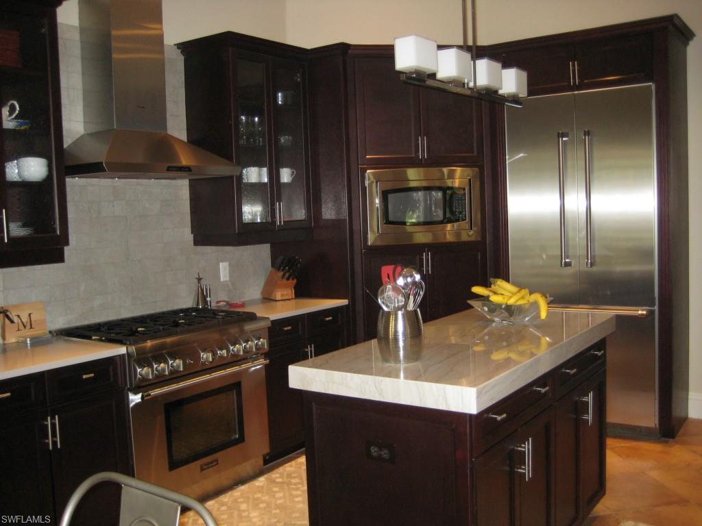 RIVER POINT - Residential