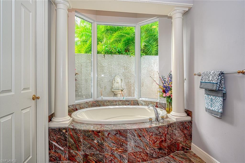 PARK SHORE - Residential