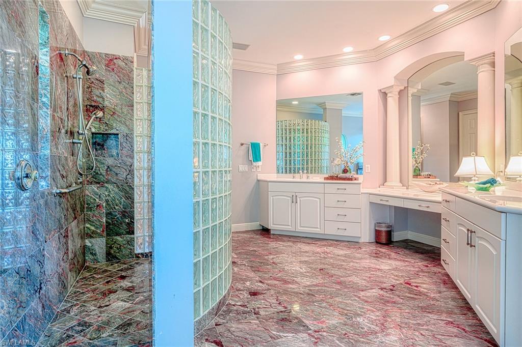 PARK SHORE - Residential