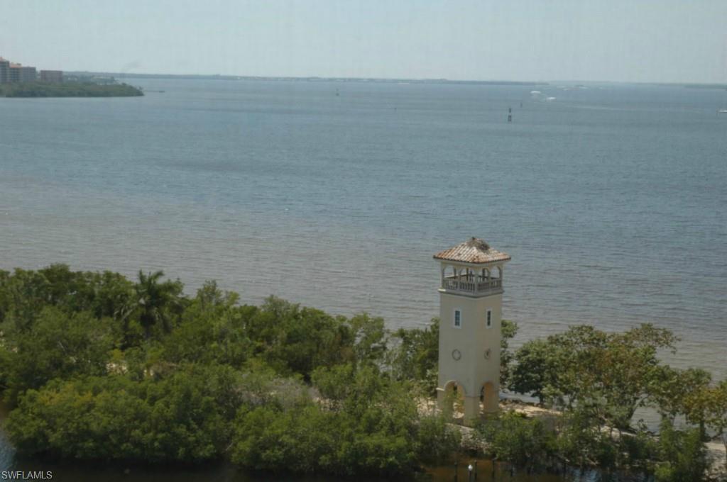 THE SHORES - Residential