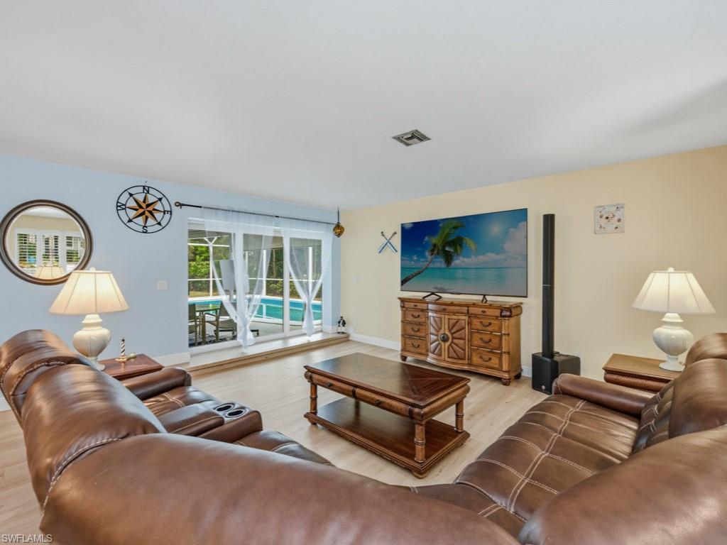 1610 Collingswood CT
