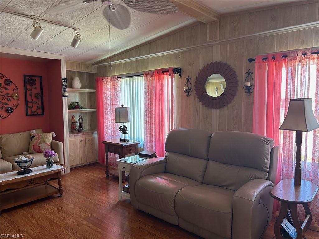 NORTH PORT - Residential