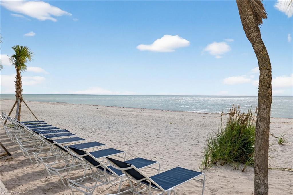 POINTE SANTO DE SANIBEL CONDO - Residential