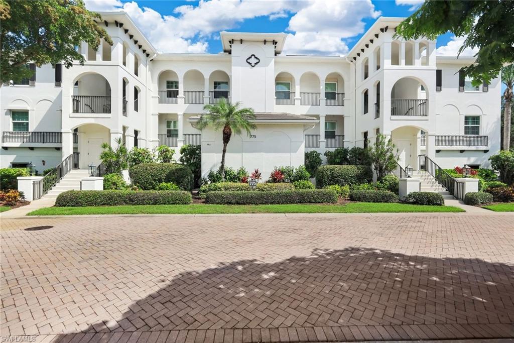 BREAKWATER - Residential