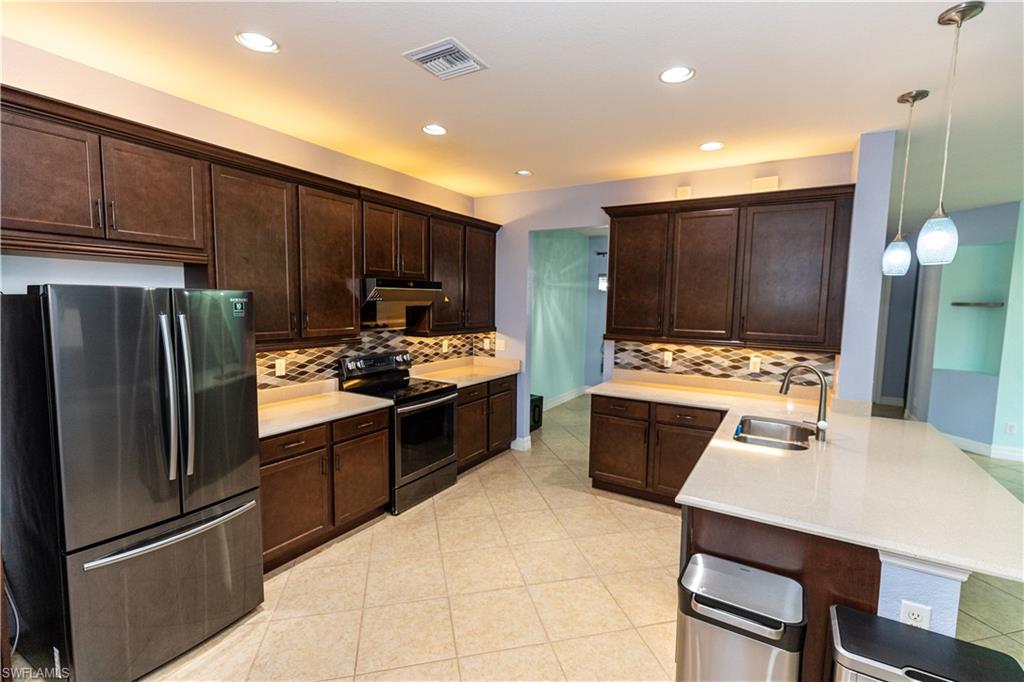 MARINA BAY - Residential Lease