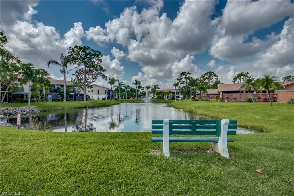 FOXMOOR LAKES - Residential