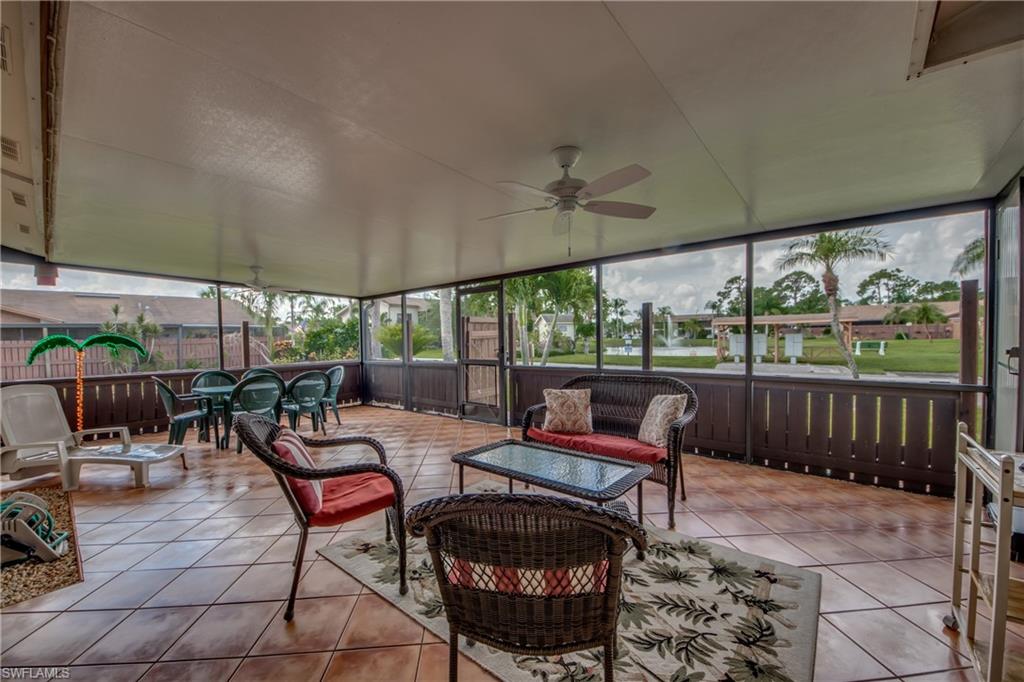 FOXMOOR LAKES - Residential