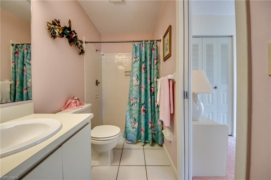 FOXMOOR LAKES - Residential