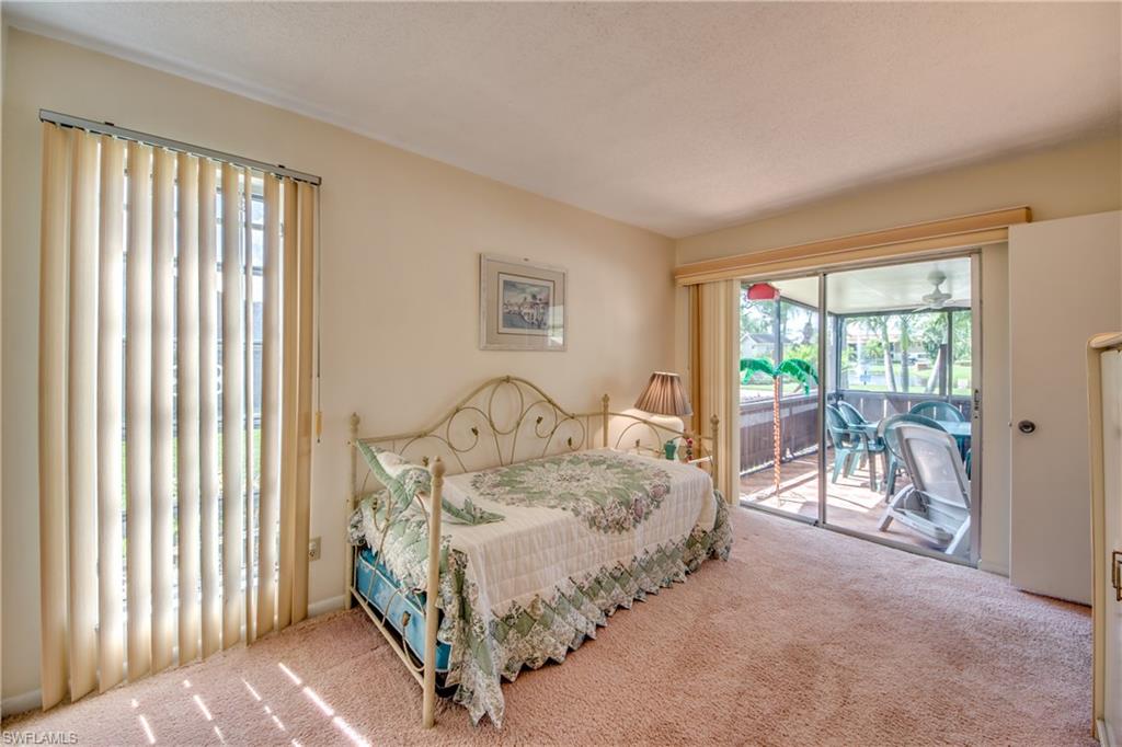 FOXMOOR LAKES - Residential