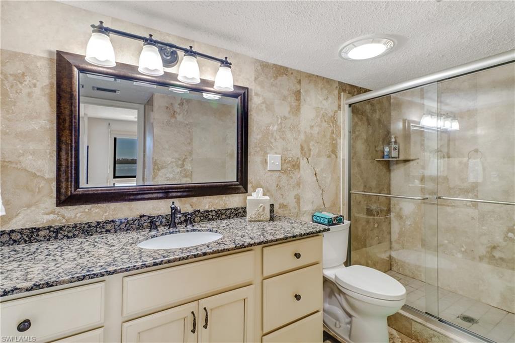 LITTLE HICKORY BAY - Residential