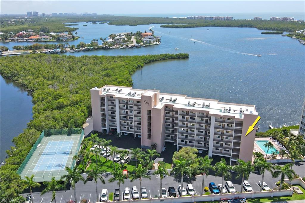 LITTLE HICKORY BAY - Residential