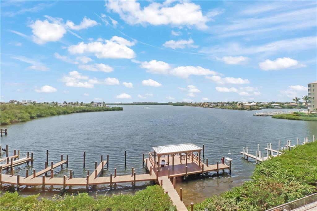 LITTLE HICKORY BAY - Residential