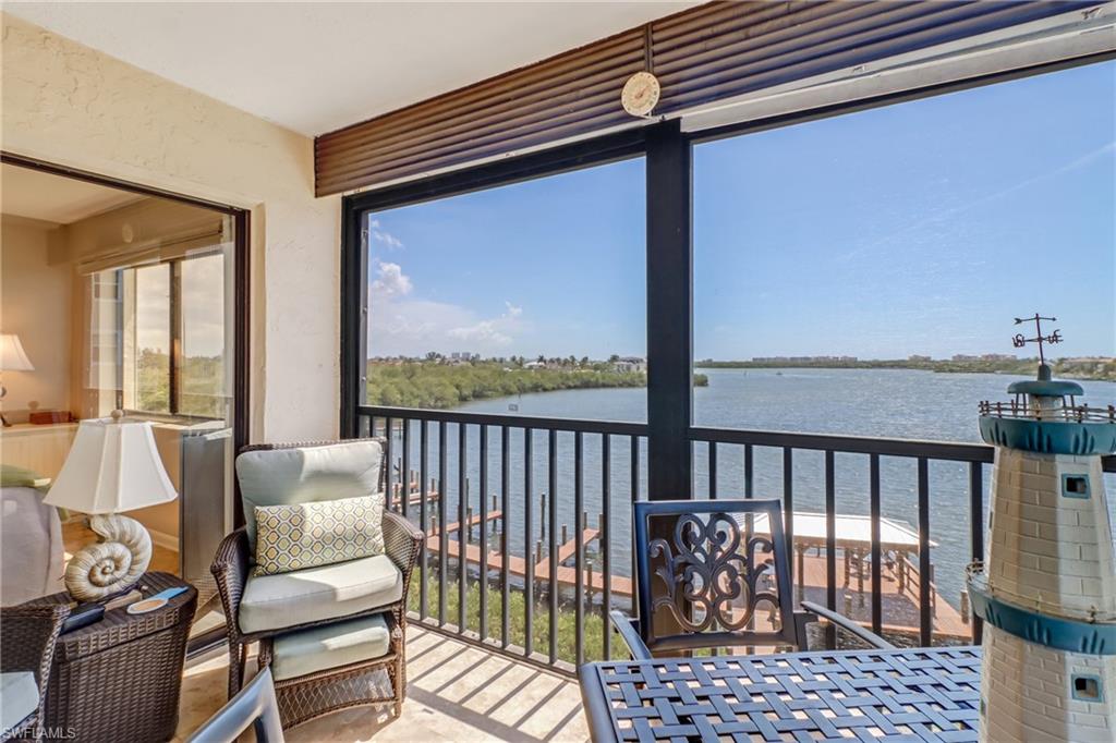 LITTLE HICKORY BAY - Residential