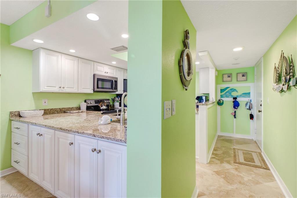 LITTLE HICKORY BAY - Residential